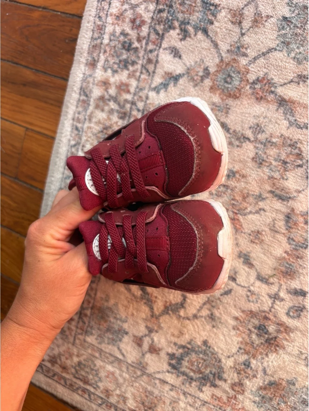 5C Burgundy Nike Toddler Huarache Slip On Sneakers